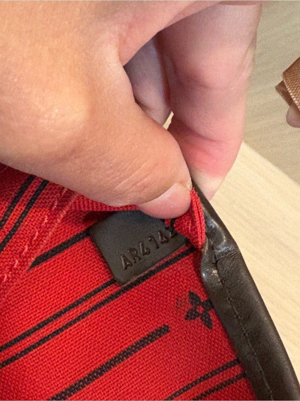 Authentic Louis Vuitton Neverfull MM with PM pouch - Picture 2 of 16